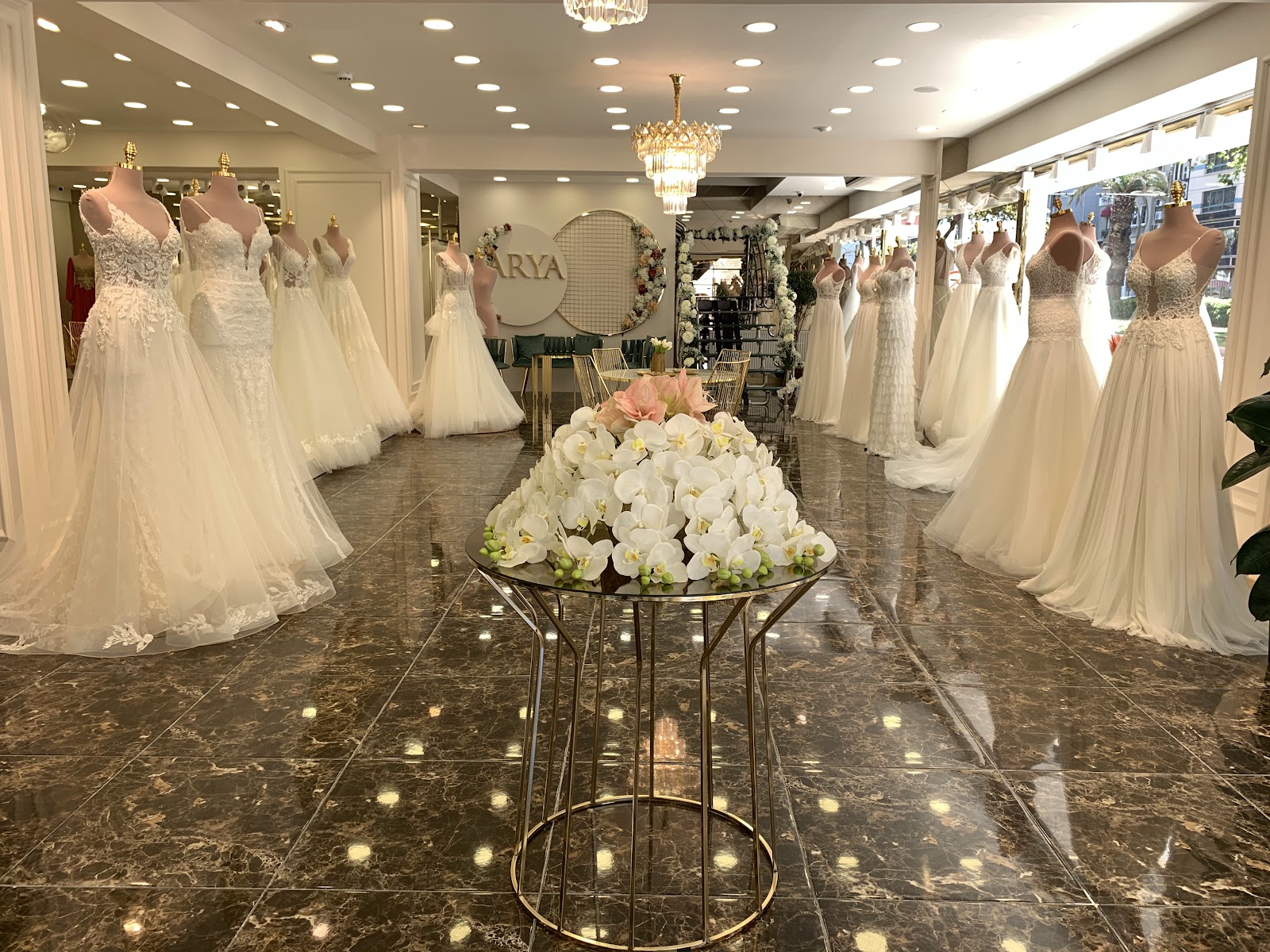 Aryan Sposa Wedding Dresses