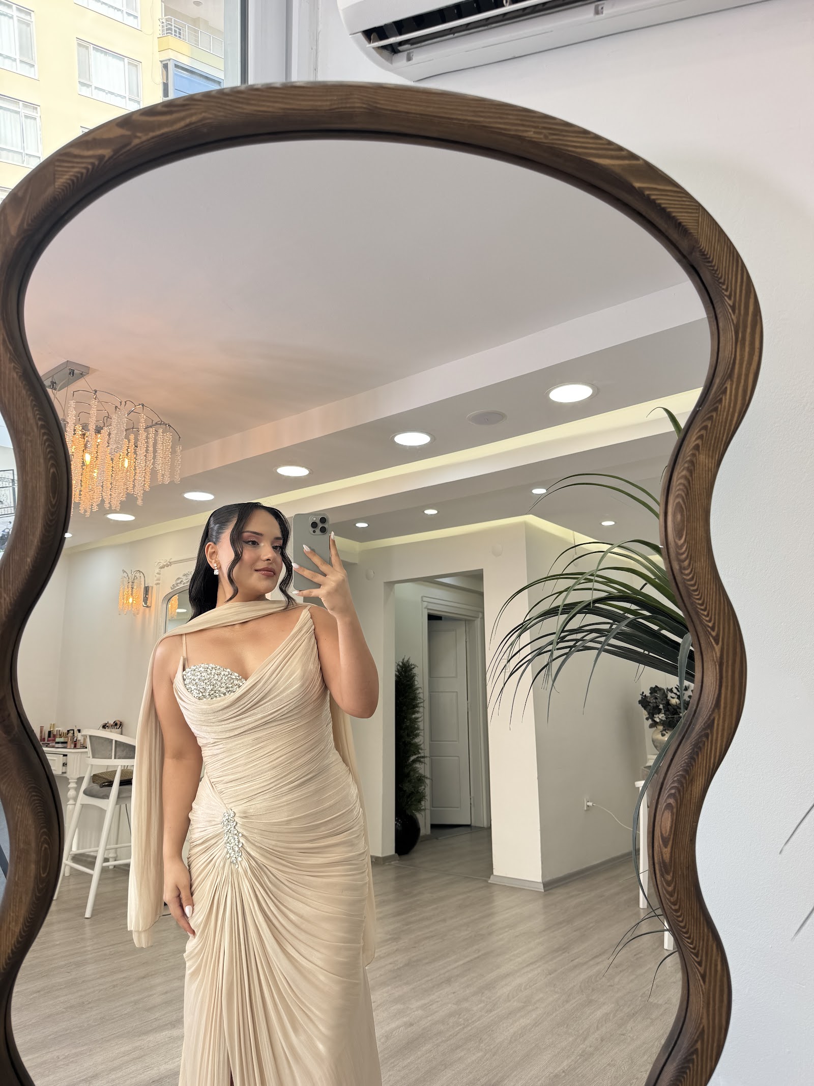 Arzu & Oğulcan Hair Makeup Studio