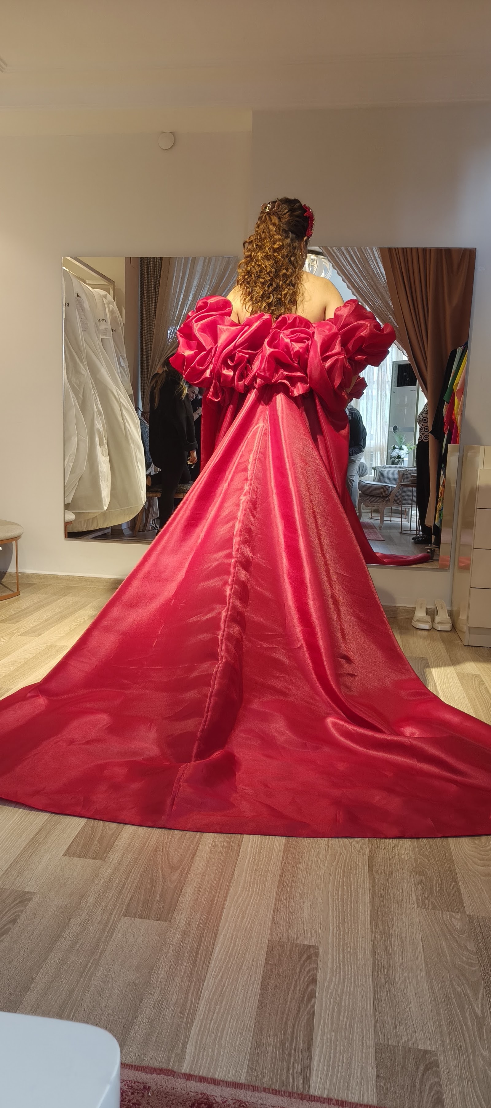 KIYMET TÜLEK HAUTE COUTURE