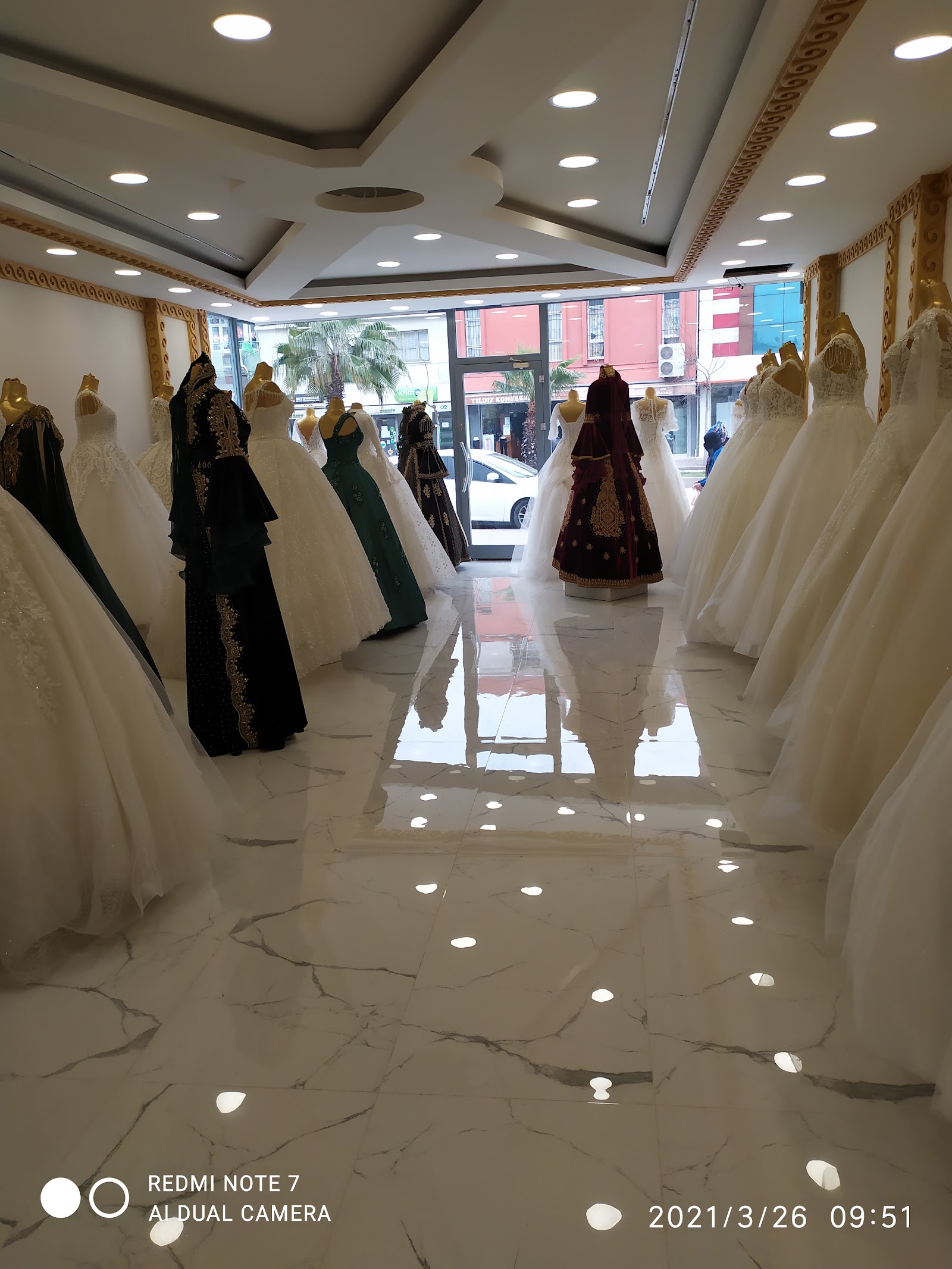 Nostalji Moda Evi