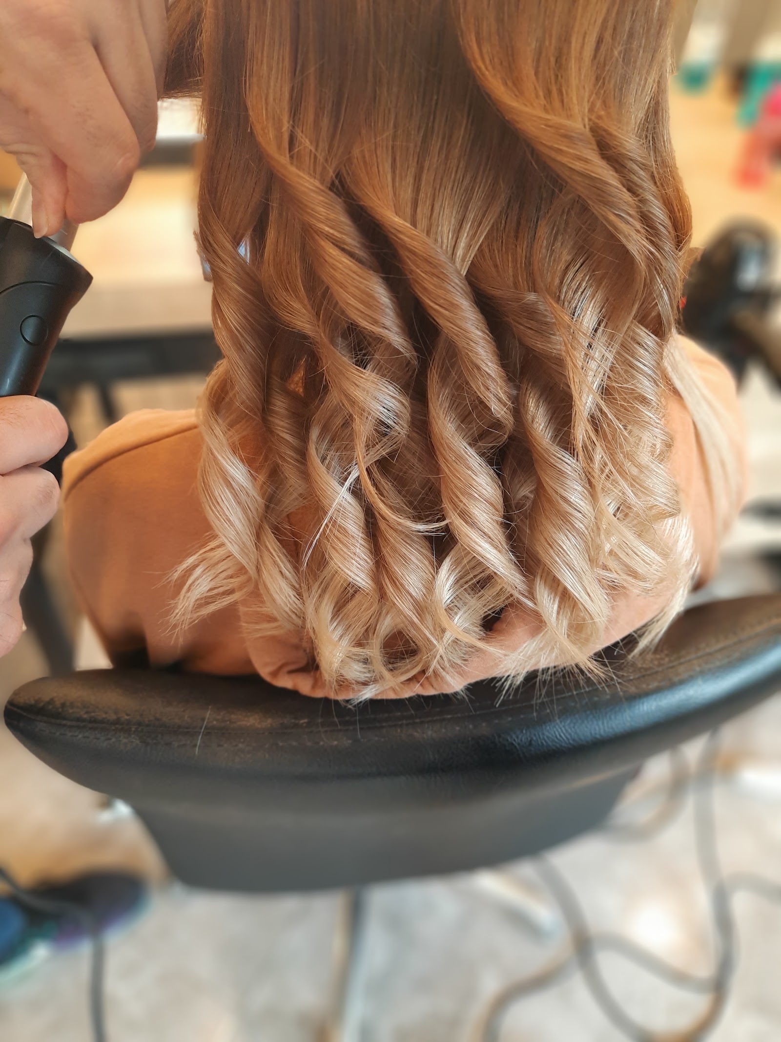 Üstün Köylü Hair Design Bayan Kuaförü Adana Çukurova Kenan Evren